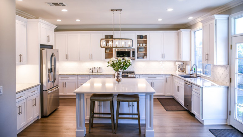 Projects white-wooden-cupboards